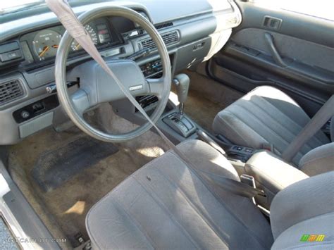 Gray Interior 1991 Toyota Camry Deluxe Sedan Photo #74266132 | GTCarLot.com