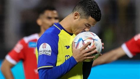 Watch: Ronaldo scores 4 for Al Nassr to pass 500 league goals