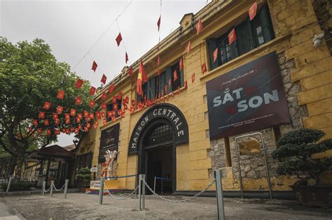 Unveiling the Past: A Journey Through Hoa Lo Prison in Hanoi - Apply ...