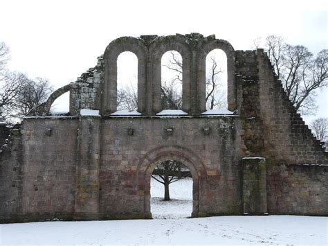 P1190646 Fountains Abbey, Winter | Fountains Abbey is a ruin… | Flickr