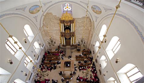 Stunning Jewish synagogues in Israel to visit in the Holy Land