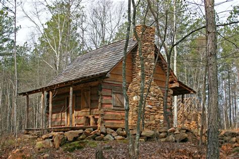 Porches vs Decks on a log cabin - Handmade Houses with Noah Bradley