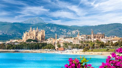 A guide to discovering the best beaches in Palma de Mallorca