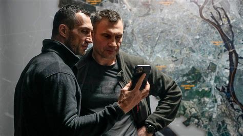 Klitschko brothers have message for Russia, Vladimir Putin: 'We are not ...