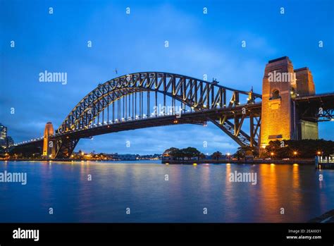 sydney harbour bridge at night in sydney, australia Stock Photo - Alamy