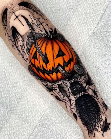 50+ Spooky Halloween Tattoo Ideas - The XO Factor | Pumpkin tattoo ...