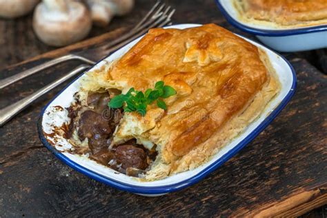 Steak and mushroom pie stock photo. Image of beef, parsley - 130402056