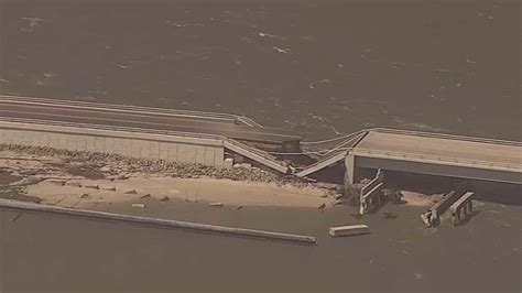 Sanibel Causeway Heavily Damaged After Ian Makes Landfall on Southwest ...