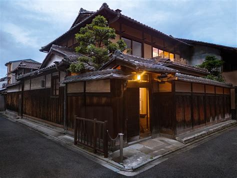 EXTENSIVE RARE LUXURY HISTORICAL PROPERTY, CLOSE KYOTO STATION, IDEAL ...