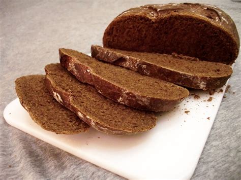 Career in the Oven: Dark German Rye Bread