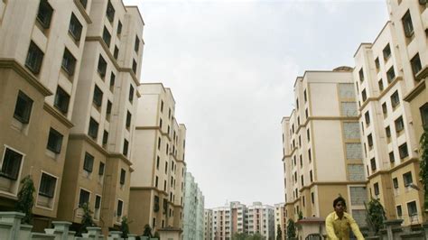 MHADA lowers cost of flats in Mumbai by 25%-30% after poor sales ...