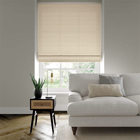 Heritage Made to Measure Roman Blind | Dunelm