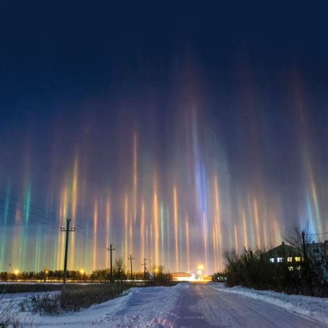 Light Pillars | Imagens fantásticas, Aurora boreal, Desenho de fumaça