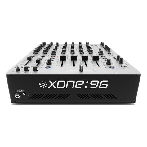 Allen & Heath Xone:96 | MUSIC STORE professional