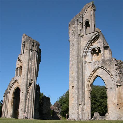 Folly Inspiration - Mediaeval Gothic Architecture - Redwood Stone