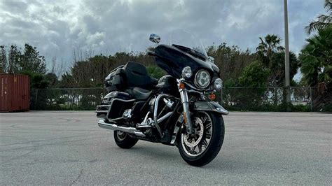 Rent A Harley Davidson Ultra Glide Interceptor In Miami FL | $119.20 / 24hr