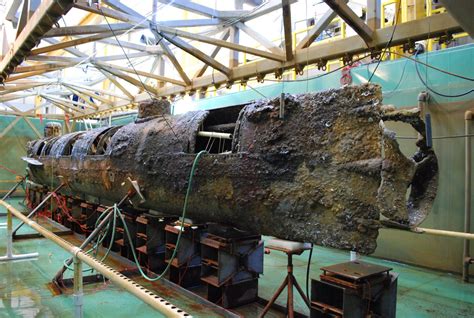 Cleaned of encrustations, the H.L. Hunley becomes a real submarine ...