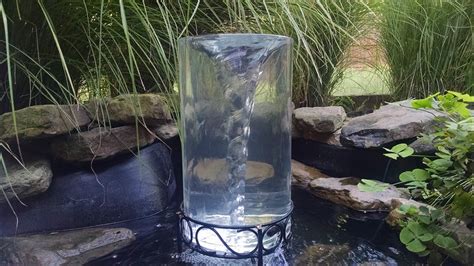 Diy Solar Powered Water Feature : 35 DIY Fountains / Use a solar ...