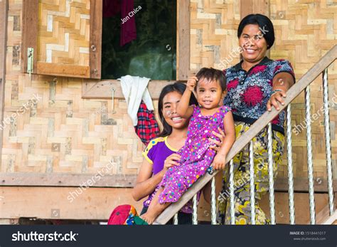 Bago Myanmar 16 Th August 2019 Stock Photo 1518441017 | Shutterstock