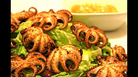 Puisori de caracatita la grill | Grilled baby octopus Adygio - YouTube