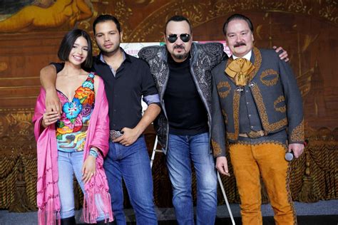 ¿Quiénes son todos los hijos de Pepe Aguilar? - La Opinión