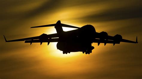 Boeing C 17 Globemaster III Military transport aircraft 4K Wallpapers ...