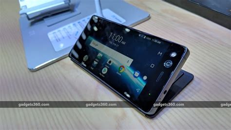 ZTE Axon M Dual Screen Smartphone First Impressions - Pinfaves