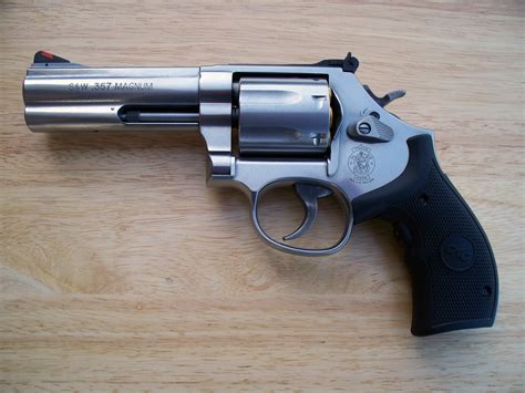 The 5 Best Revolvers (Ruger and Smith & Wesson Made the Cut) | The ...