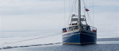 Arctica Expeditions AS - sail boat charter Spitsbergen, Svalbard, Norway