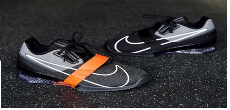 Nike Sports Shoes - Latest Price, Dealers & Retailers in India