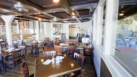 Charleston Crab House - Waterfront Dining | Charleston Area CVB