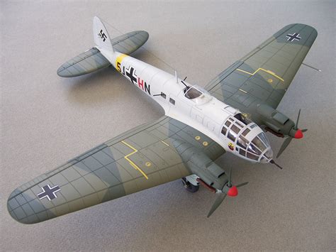 Revell 1/72 Heinkel He-111 H-6 | Model airplanes, Model planes, Model ...