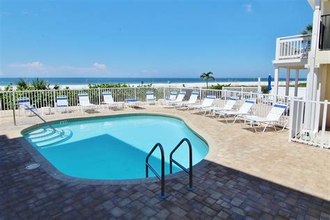 Belleair Beach Club 114 | 1 BD Belleair Beach, FL Vacation Rental | Vacasa