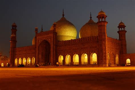 10 most beautiful architecture of Pakistan