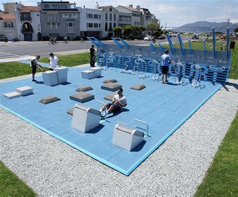 The outdoor gym gets a much needed revamp. (con immagini) | Parchi ...