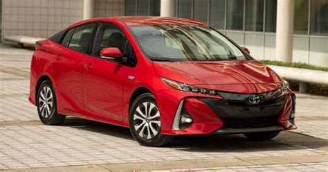 2022 Toyota Prius: Specs, Pricing, MPG & Features