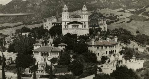 33 Photos Of Hearst Castle That Reveal Its Grand History