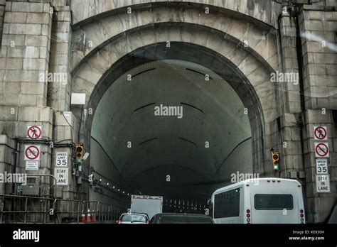 Traffic moving through NYC Holland tunnel Stock Photo - Alamy