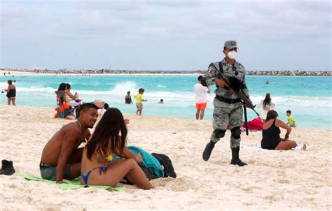 Spate of violence threatens to shatter Cancún’s tourist bubble