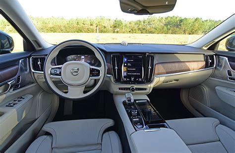 2022 Volvo Xc60 Interior