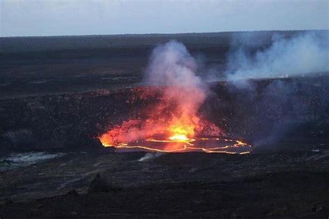 Black sand beach, Winery (or coffee) and Volcanoes National Park