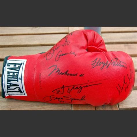 Muhammad Ali Memorabilia - Gallery - Boxing Gloves