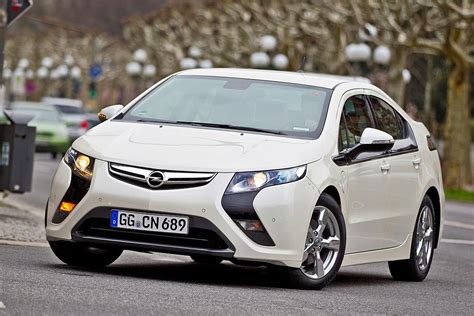 Opel Ampera: Hybrid statt reinem Elektroantrieb? - AUTO BILD