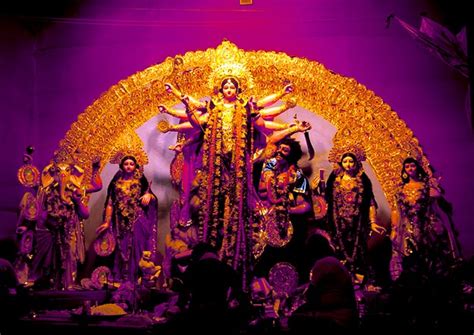 Durga Puja 2017: Images That Give You a Glimpse of Durga Puja Pandals ...