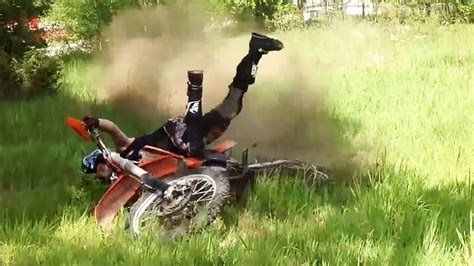 Try NOT to Laugh at These DIRTBIKE Crashes! | Try not to laugh, Viral ...