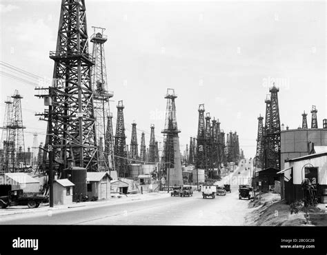 Long beach oil field Black and White Stock Photos & Images - Alamy