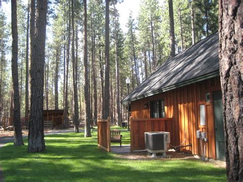 One of the cabins at Five Pine Resort in Sisters, Oregon | Oregon ...