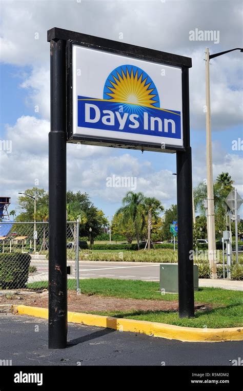 Days Inn SIgn International Drive Orlando Florida Stock Photo - Alamy