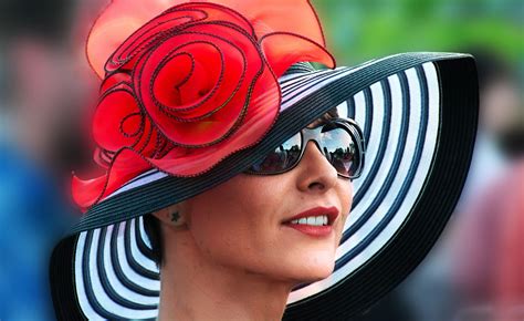 Furlong Fashion Guide: What to Wear to a Horse Race - Horse Rookie