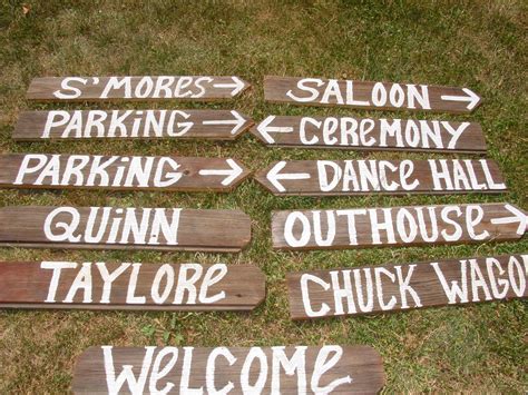 Pin by Mochikomom on Signage | Barn wood wedding signs, Wood wedding ...